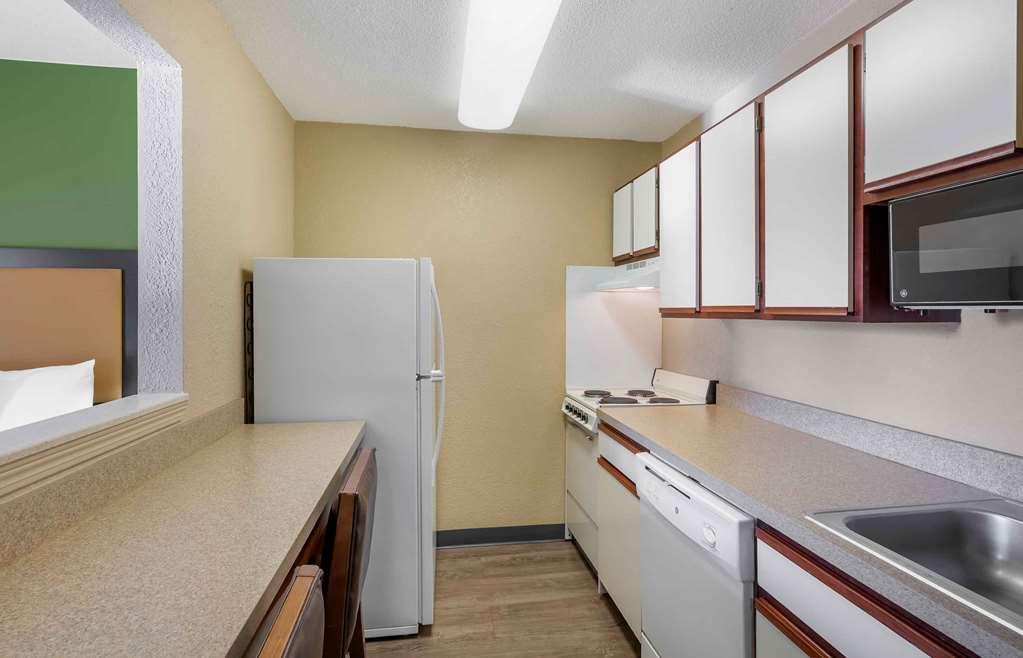 Extended Stay America Suites - Cleveland - Middleburg Heights Værelse billede